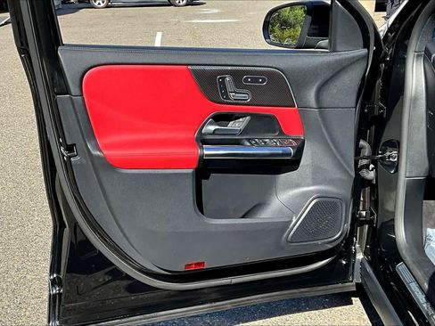 Used 2022 Mercedes-Benz GLA 250 4MATIC image 21