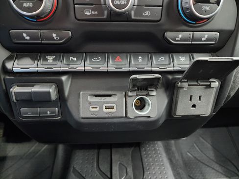 Used 2022 Chevrolet Silverado 2500 LTZ w/ Safety Package image 53