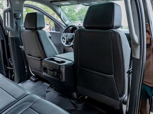 Used 2024 Chevrolet Silverado 1500 LT Trail Boss w/ LT Trail Boss Premium Package AWD/4WD image 33