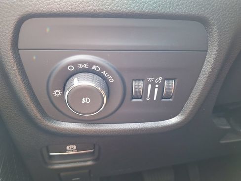Used 2024 Jeep Grand Cherokee Limited AWD/4WD image 12