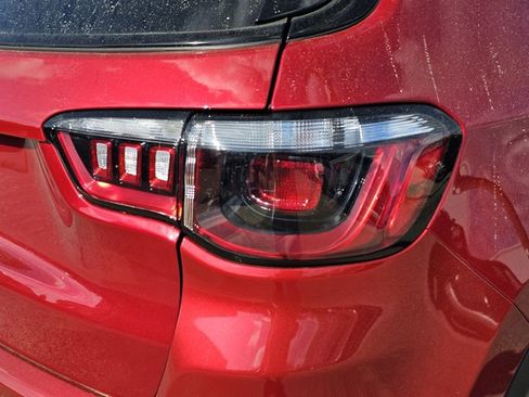 New 2026 Jeep Compass Latitude AWD/4WD image 17