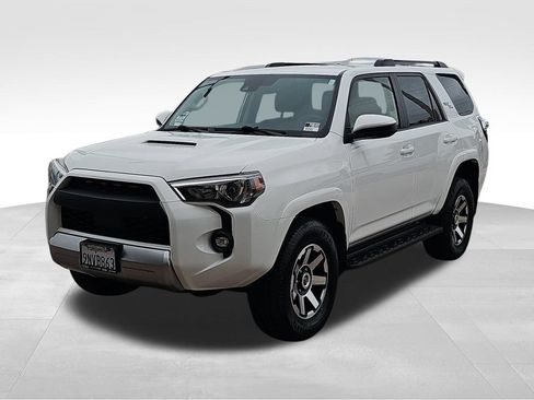 Used 2023 Toyota 4Runner TRD Off-Road AWD/4WD image 7