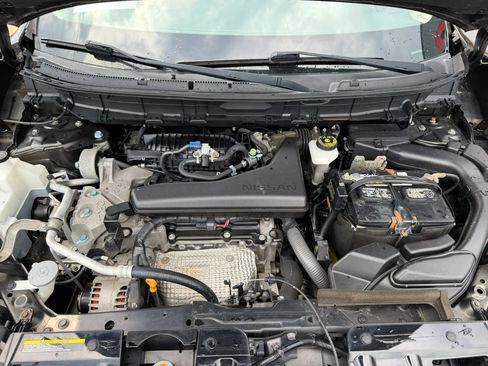 Used 2016 Nissan Rogue S FWD image 28