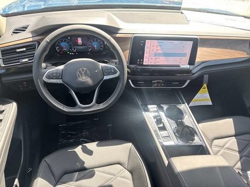 New 2026 Volkswagen Atlas SE FWD image 7