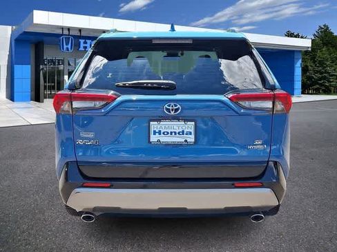 Used 2022 Toyota RAV4 SE w/ Convenience Package AWD/4WD image 23