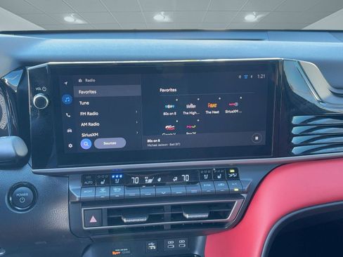 Used 2025 Toyota Camry XSE image 24