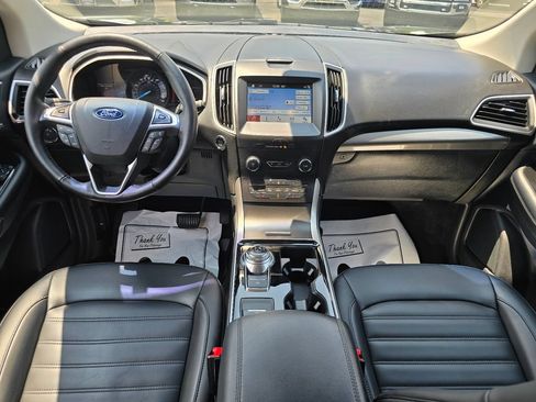 Used 2019 Ford Edge SEL w/ Equipment Group 201A FWD image 3