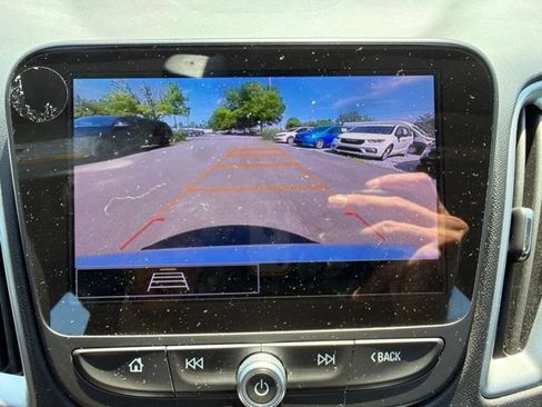 Used 2025 Chevrolet Malibu LT FWD image 28