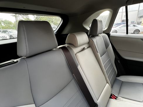 Used 2019 Toyota RAV4 XLE Premium image 43