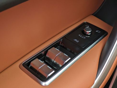 New 2026 Jaguar F-PACE R-Dynamic S image 21