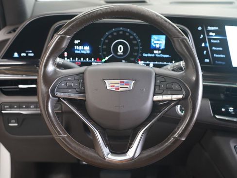 Used 2021 Cadillac Escalade Premium Luxury AWD/4WD image 12