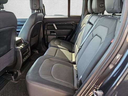 Used 2024 Land Rover Defender 110 X-Dynamic SE image 20