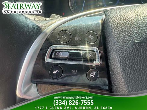 Used 2016 Cadillac Escalade ESV Luxury RWD image 20