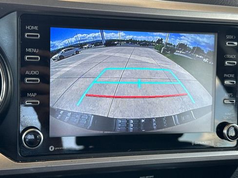 Used 2022 Toyota Tacoma SR5 RWD image 22
