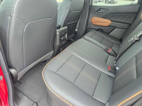 New 2026 GMC Canyon AT4 AWD/4WD image 10
