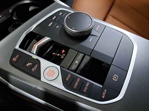 New 2026 BMW 330i Sedan w/ M Sport Package RWD image 19