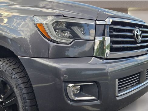 Used 2018 Toyota Sequoia TRD Sport AWD/4WD image 2