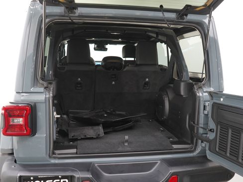 Used 2024 Jeep Wrangler Unlimited Rubicon image 17