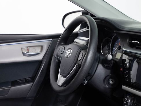 Used 2015 Toyota Corolla LE image 24