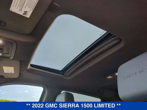 Used 2022 GMC Sierra 1500 Denali w/ Denali Premium Package AWD/4WD image 16