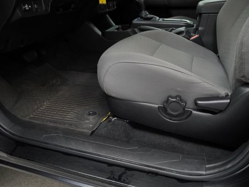 Used 2023 Toyota Tacoma SR AWD/4WD image 41