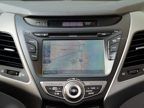 Used 2016 Hyundai Elantra Limited w/ Option Group 04 FWD image 30