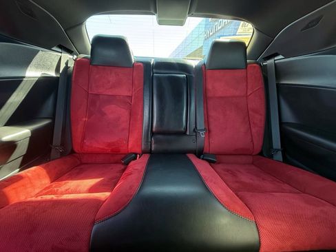 Used 2021 Dodge Challenger R/T w/ Plus Package image 29