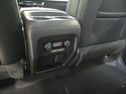 New 2026 Chevrolet Traverse LT w/ Midnight/Sport Edition image 21