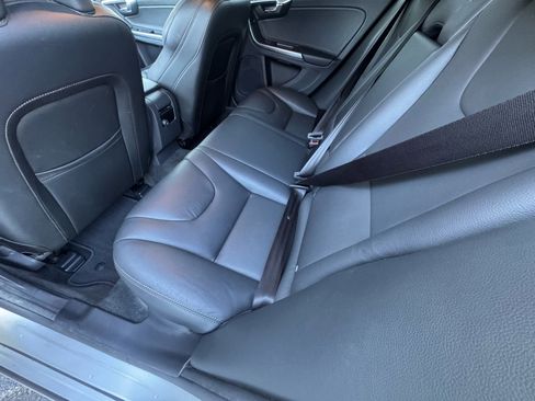 Used 2016 Volvo V60 T5 Cross Country w/ Convenience Package image 42