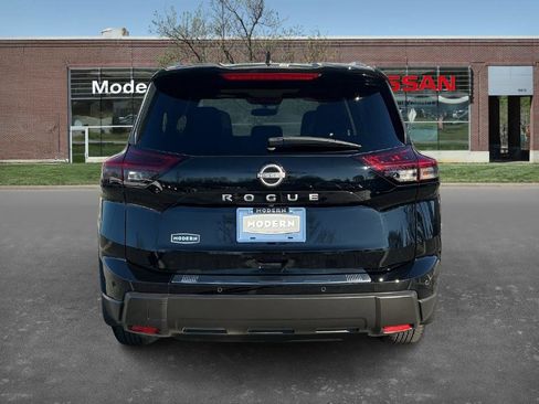 Certified 2025 Nissan Rogue SV w/ SV Premium Package image 3