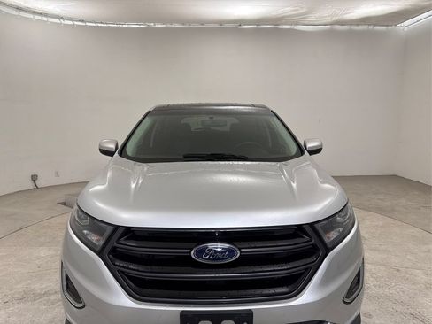 Used 2018 Ford Edge Sport w/ Technology Package AWD/4WD image 11