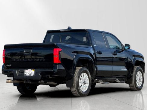 Used 2024 Toyota Tacoma SR5 image 4