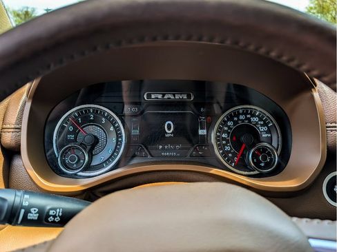 Used 2020 RAM 1500 Laramie AWD/4WD image 22