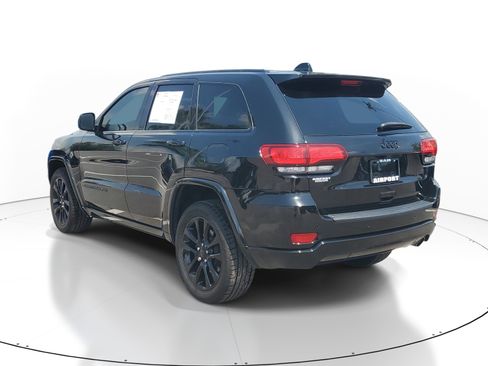 Used 2021 Jeep Grand Cherokee Laredo X RWD image 5