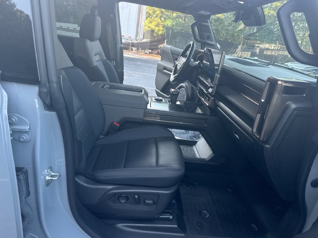 Used 2025 GMC Hummer EV 3X AWD/4WD image 32