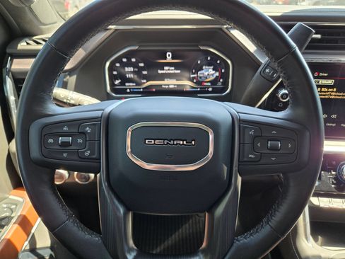 Used 2024 GMC Sierra 2500 Denali Ultimate AWD/4WD image 11
