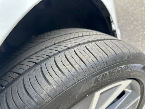 Certified 2025 Hyundai Elantra SEL FWD image 18