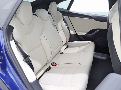 Used 2023 Tesla Model S Plaid image 31