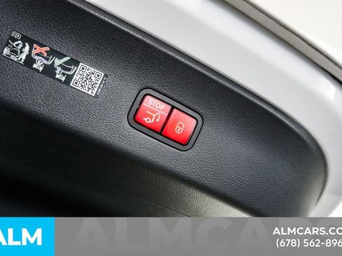 Used 2024 Mercedes-Benz GLC 300 GLC 300 Coupe w/ AMG Line image 22