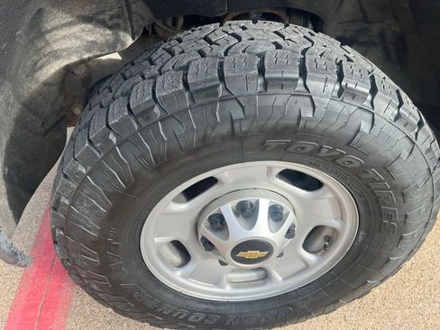 Used 2021 Chevrolet Silverado 2500 W/T w/ WT Convenience Package image 11