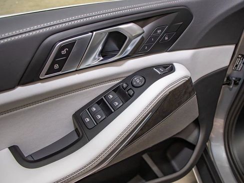 Used 2026 BMW X5 xDrive40i w/ Climate Comfort Package AWD/4WD image 14