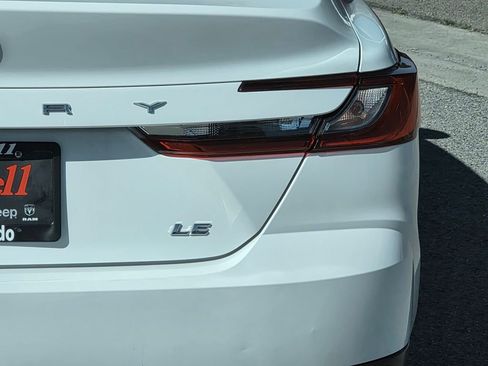 Used 2025 Toyota Camry LE image 8