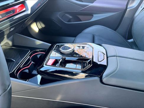 Used 2026 BMW M5 w/ Carbon Package image 19