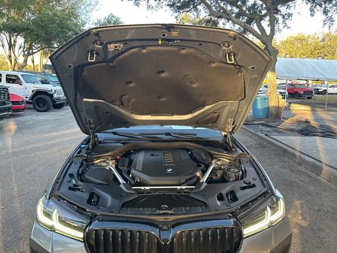 Used 2023 BMW 540i w/ M Sport Package image 11