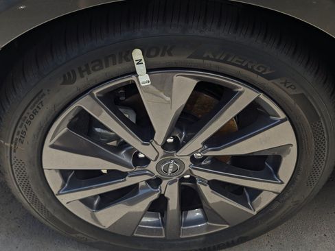 New 2026 Nissan Sentra SL w/ Floor Mat Package FWD image 7
