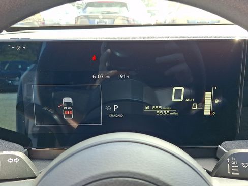 Certified 2025 Nissan Kicks SV w/ Charging Package FWD image 24
