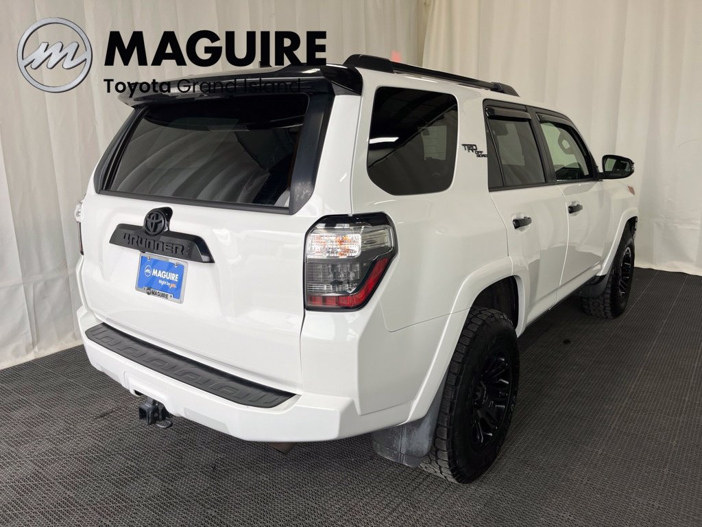 Used 2021 Toyota 4Runner Venture w/ Moonroof Package AWD/4WD image 33