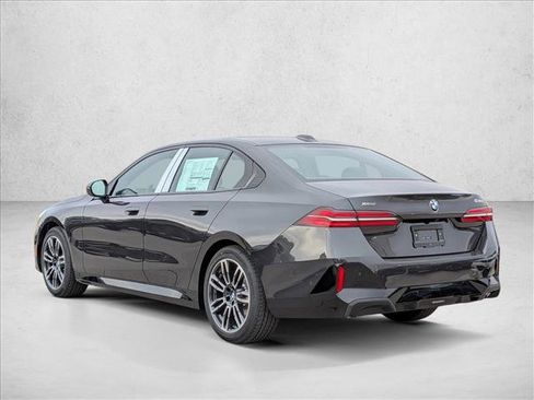Used 2026 BMW 530i xDrive w/ M Sport Package AWD/4WD image 9