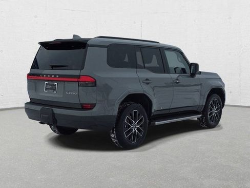 Certified 2024 Lexus GX 550 w/ Cold Area Package image 5