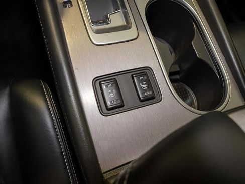 Certified 2024 Nissan Murano SV w/ SV Midnight Edition Package image 16